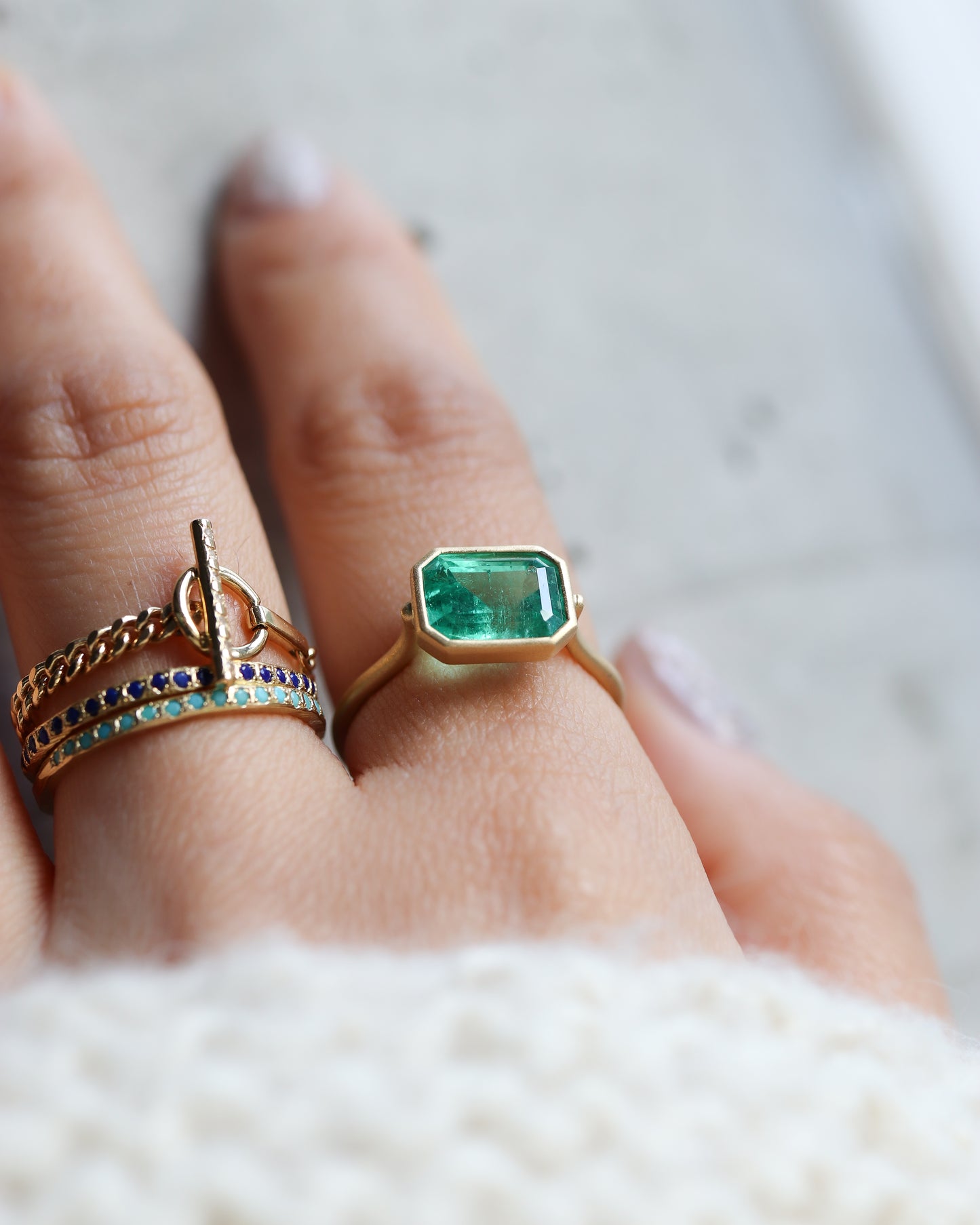 Collet Ring - Emerald -