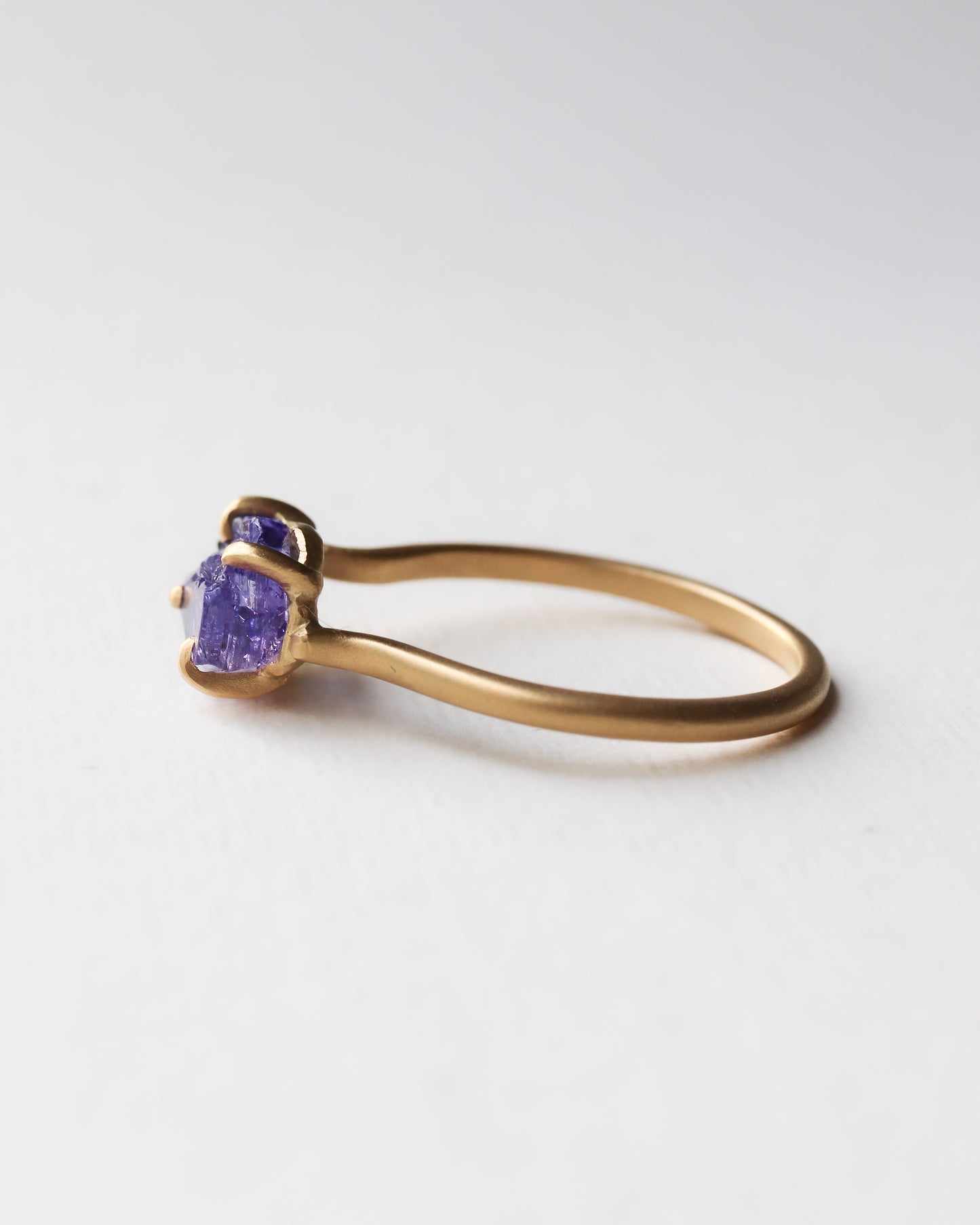 Prong Ring - Tanzanite -