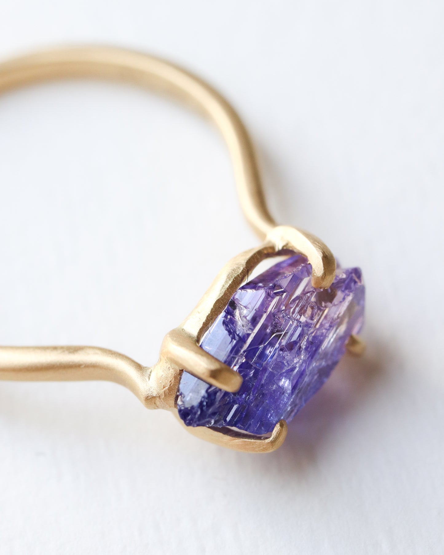 Prong Ring - Tanzanite -