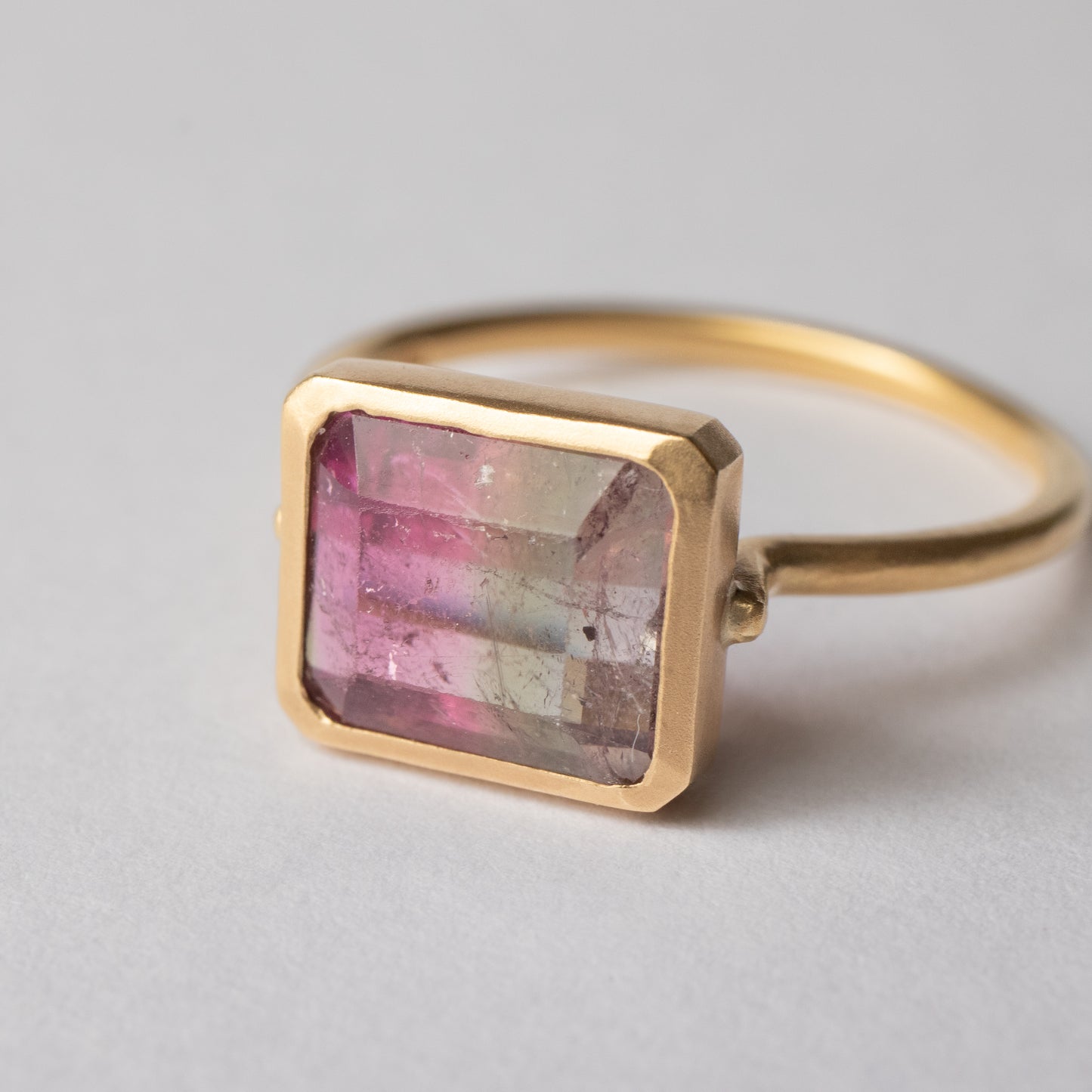 Collet Ring - Bicolor Tourmaline -