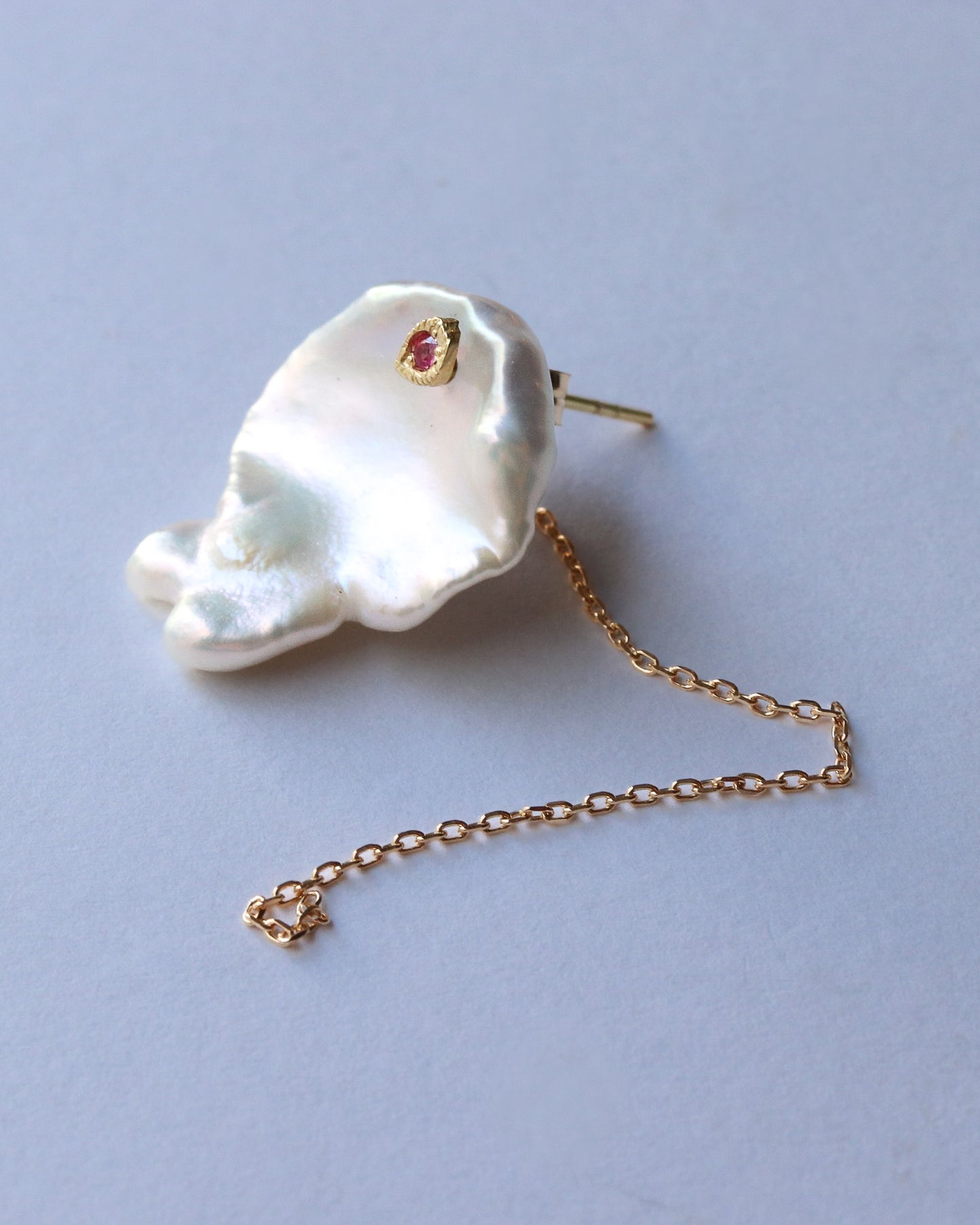 Flat Pierced Earring - Keshi Pearl -