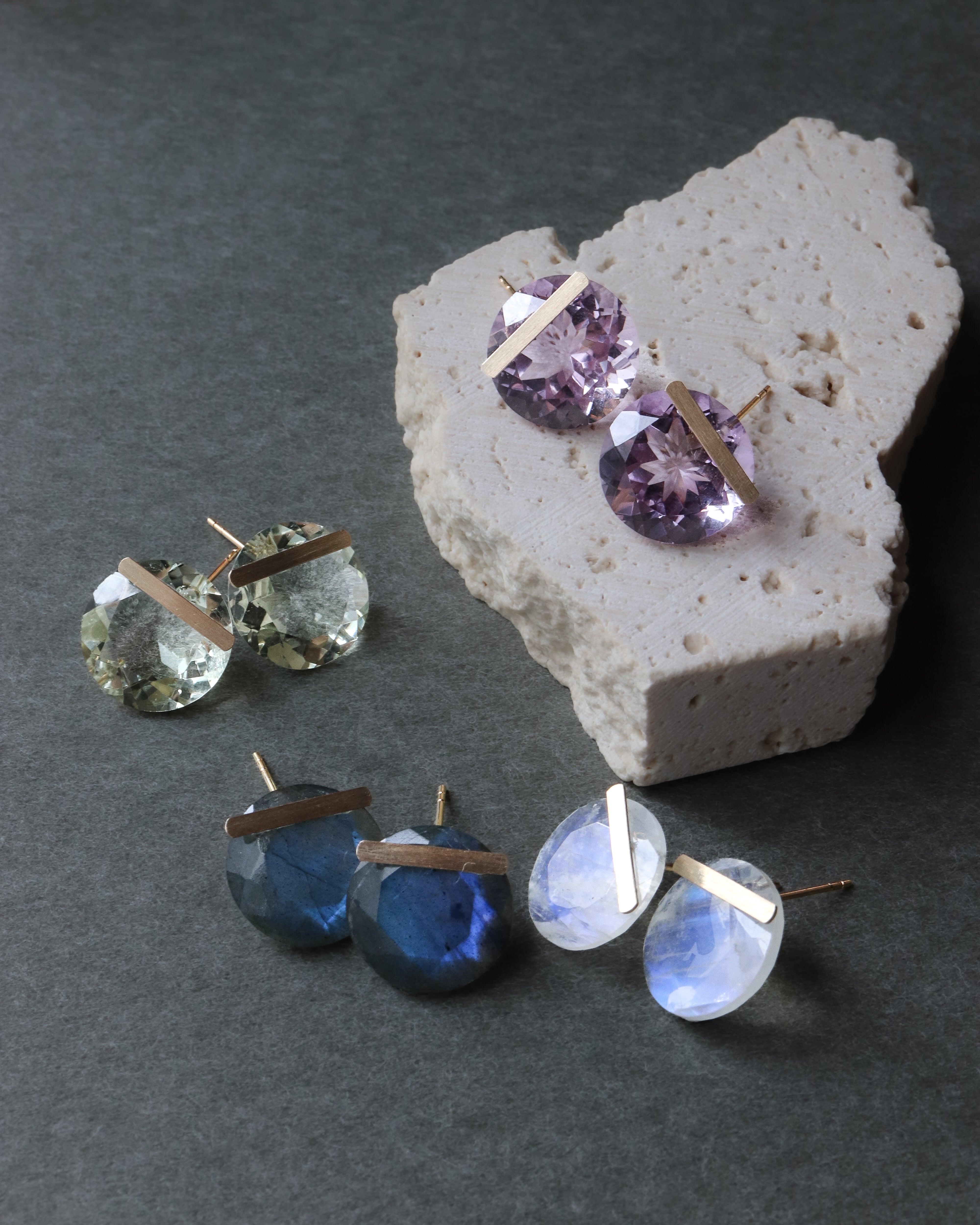 Bar stone Pierced Earring - Amethyst -