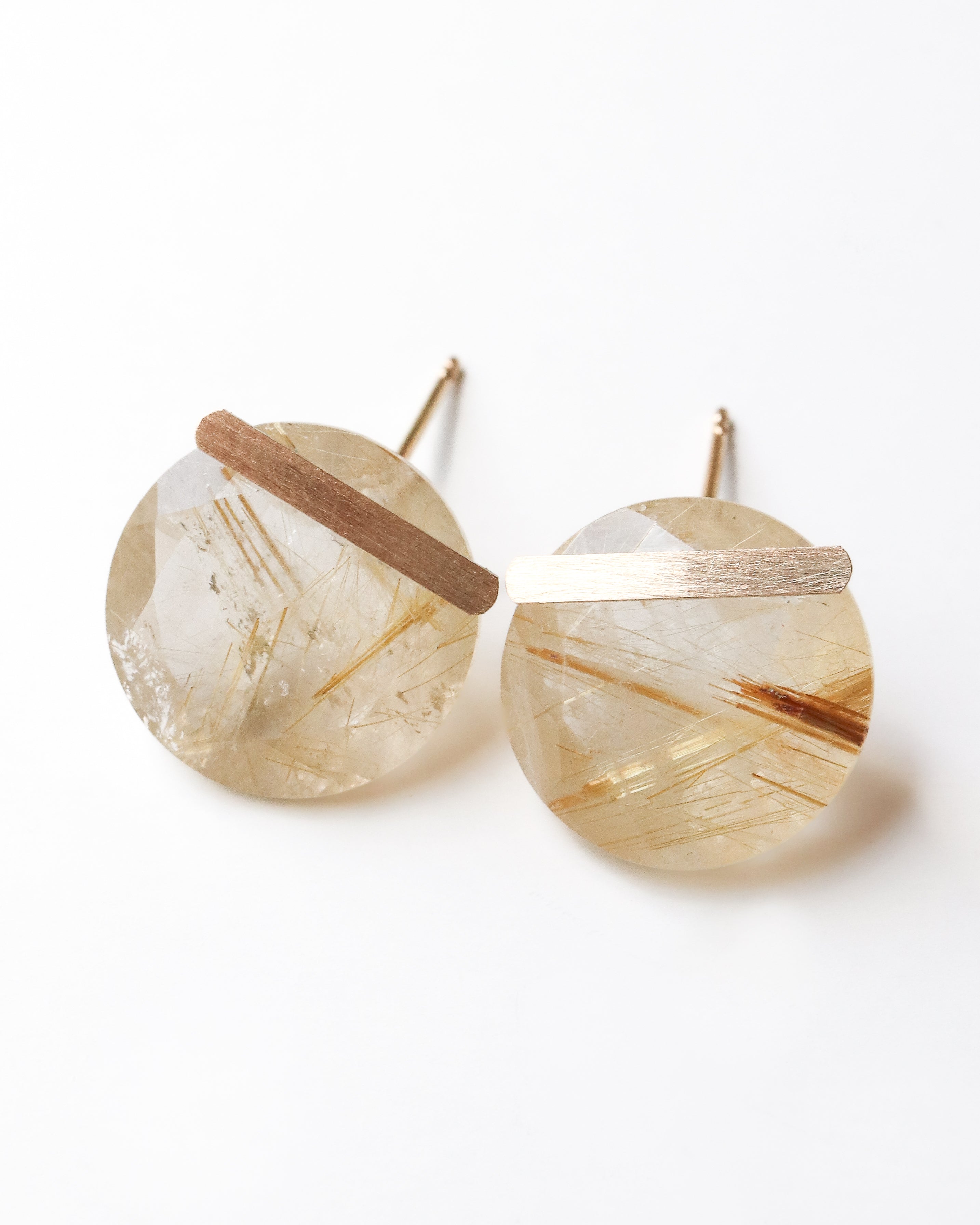 Bar stone Pierced Earring - Golden Rutilated Quartz -