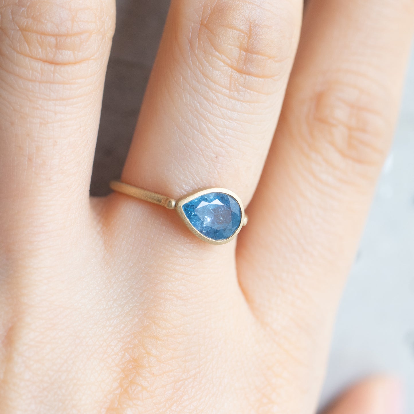夹头戒指 - 圣玛丽亚海蓝宝石 -