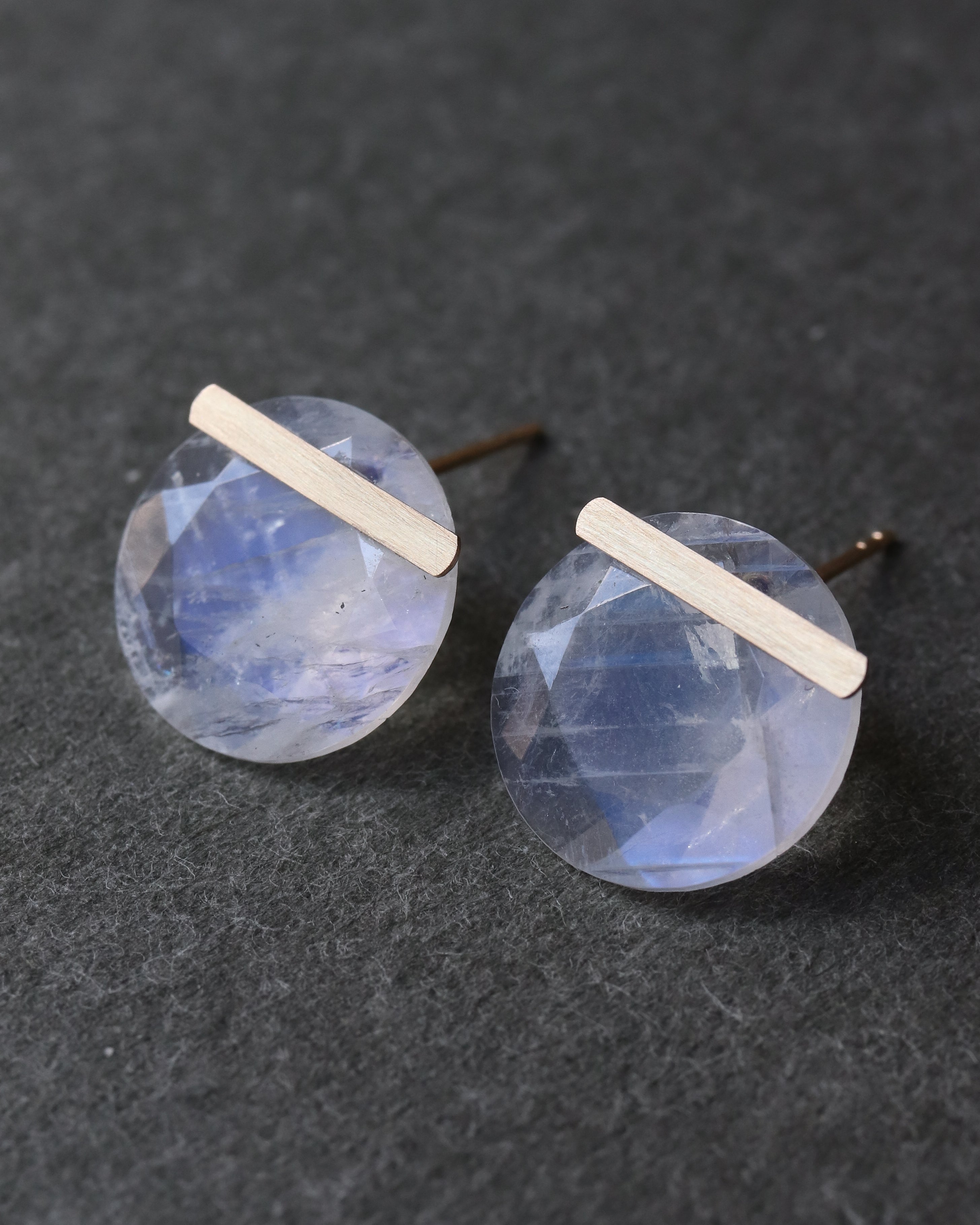 Bar stone Pierced Earring - Rainbow Moon Stone -