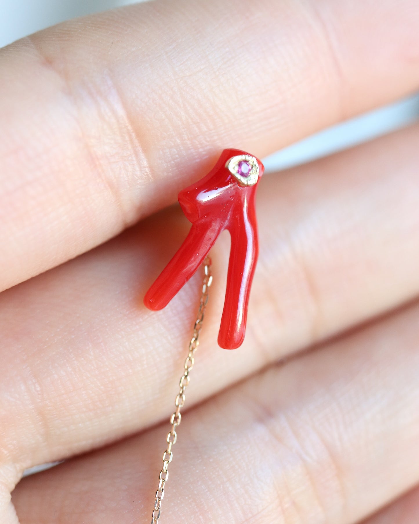 Flat Pierced Earrings - Coral -