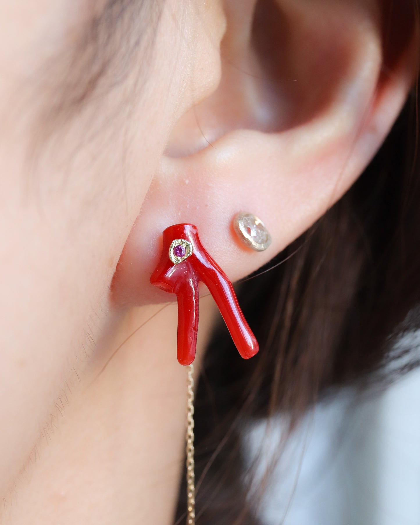 Flat Pierced Earring - Coral -