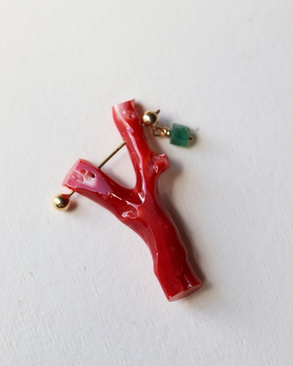 Rock Pierced Earring - Coral / Emerald -