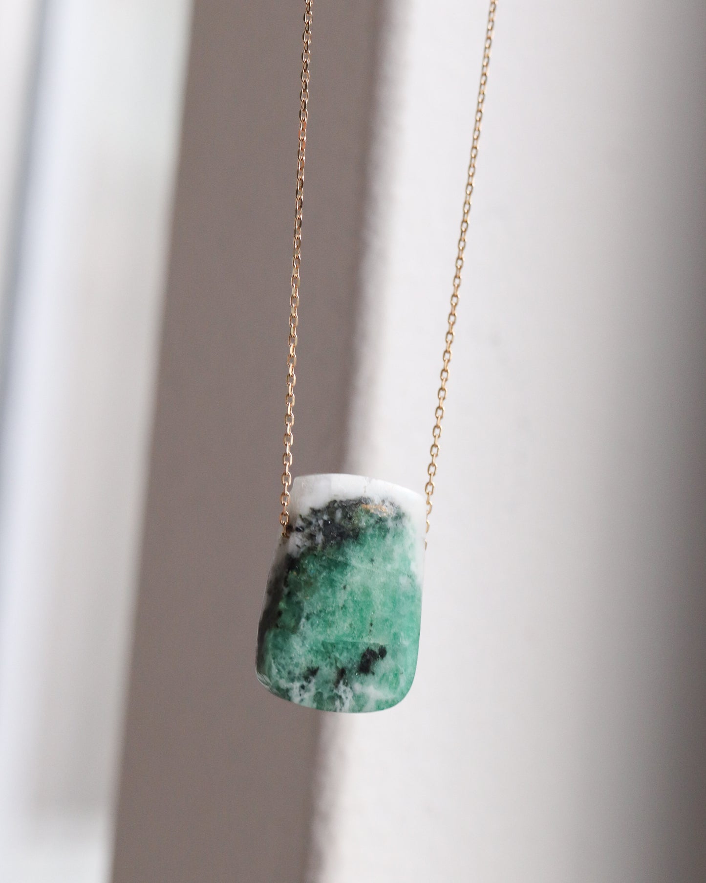 Rock Necklace - Emerald -