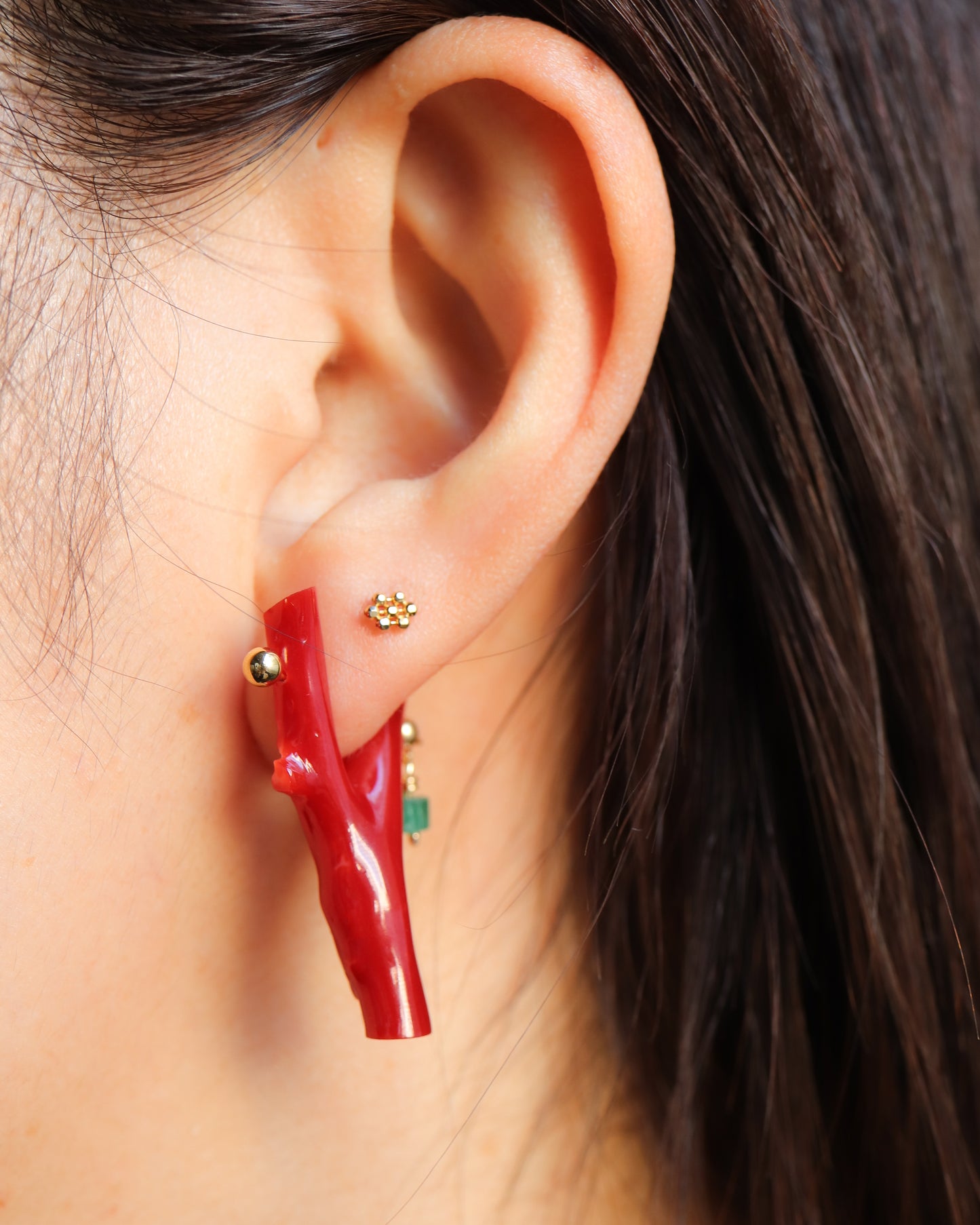 Rock Pierced Earring - Coral / Emerald -