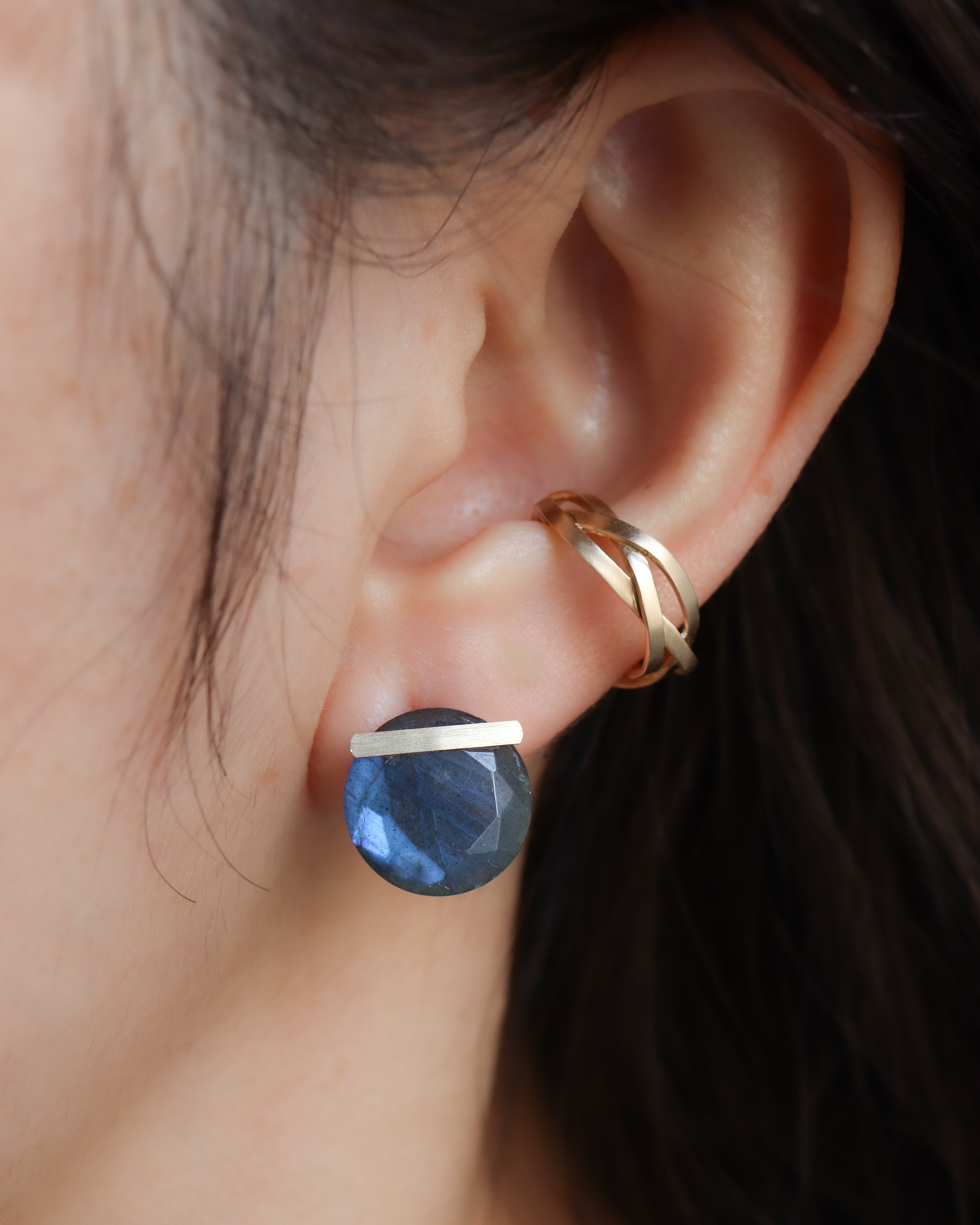 Bar stone Pierced Earring - Labradorite -
