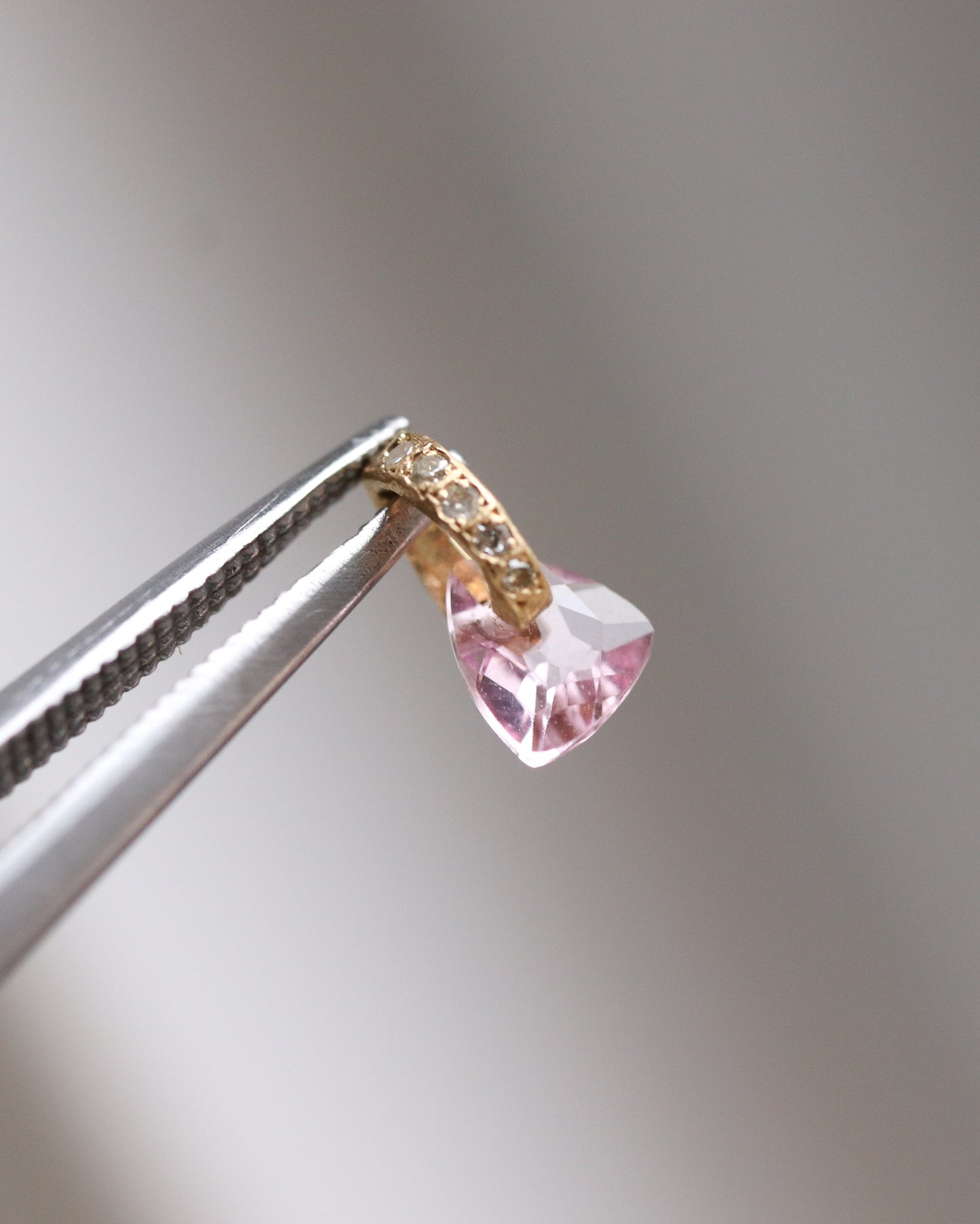 Hibiki Stone Necklace - Morganite / Diamond -