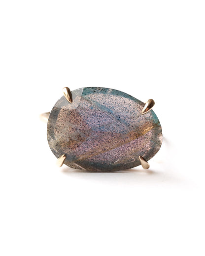 Flat Ring - Labradorite -