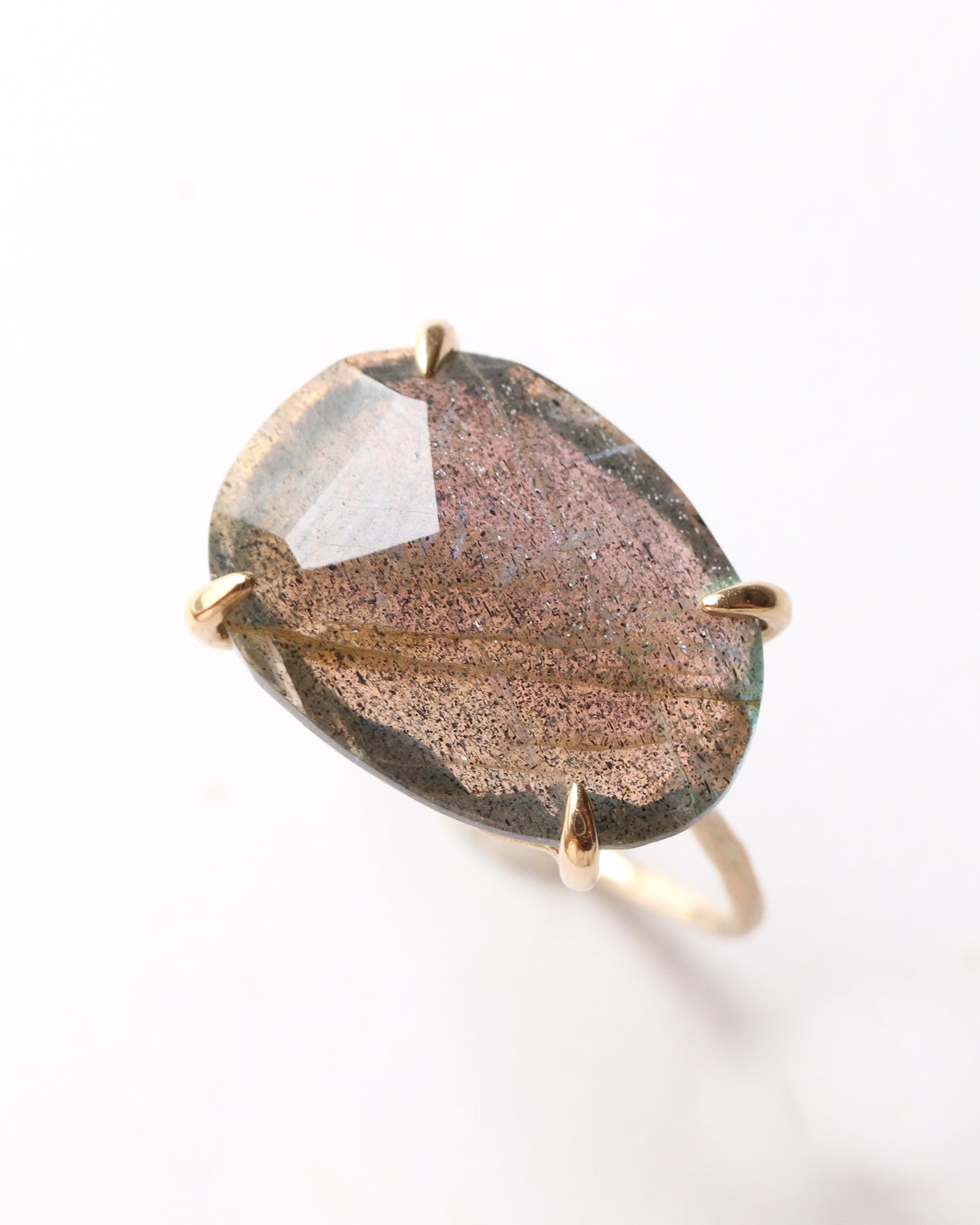 Flat Ring - Labradorite -