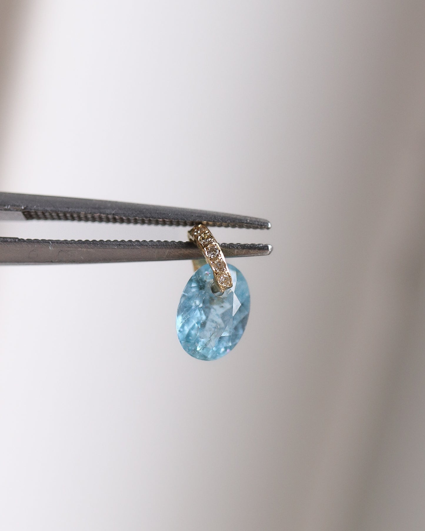 Hibiki Stone Necklace - Santamaria Aquamarine / Diamond -