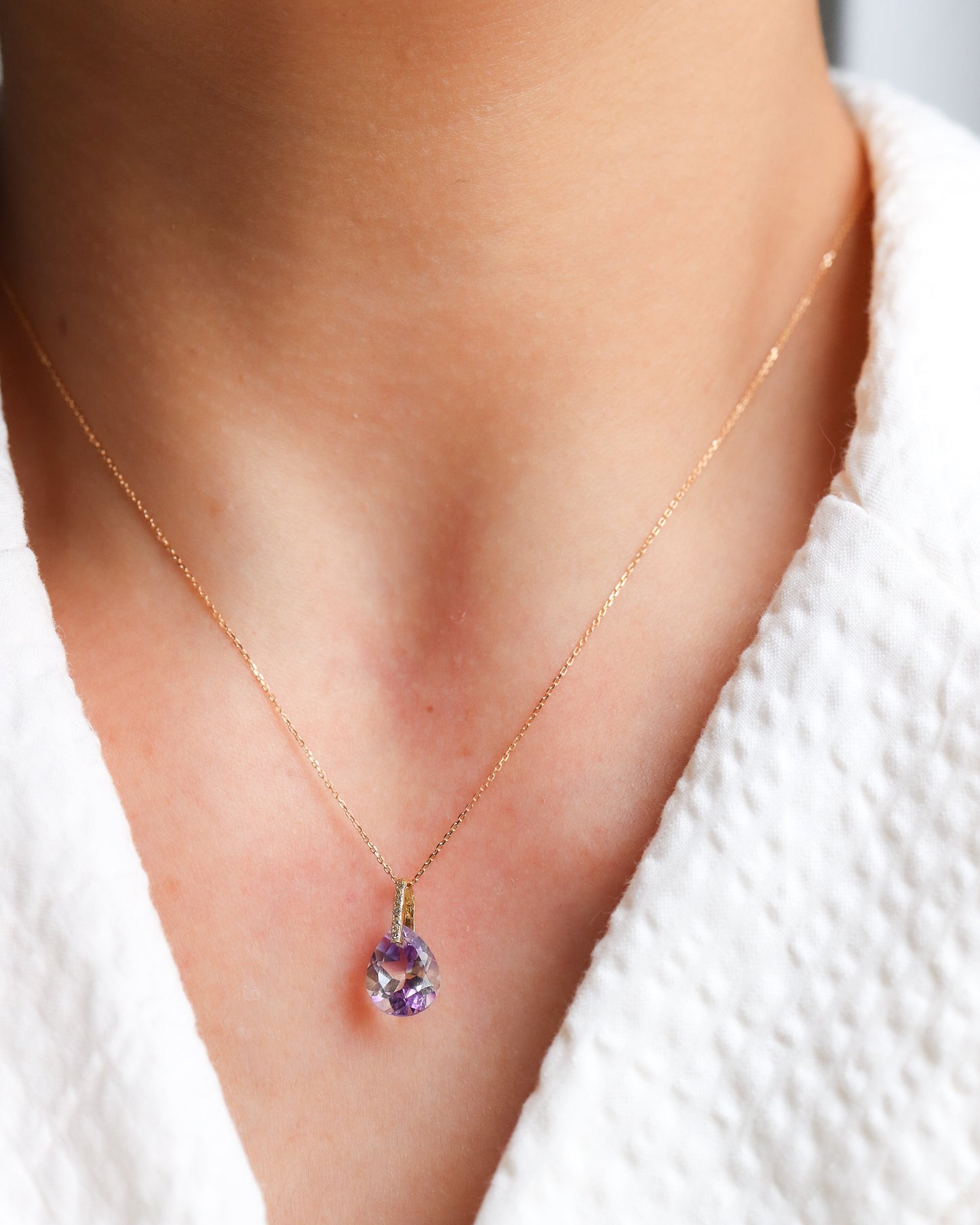 Hibiki Stone Necklace - Bicolor Amethyst -