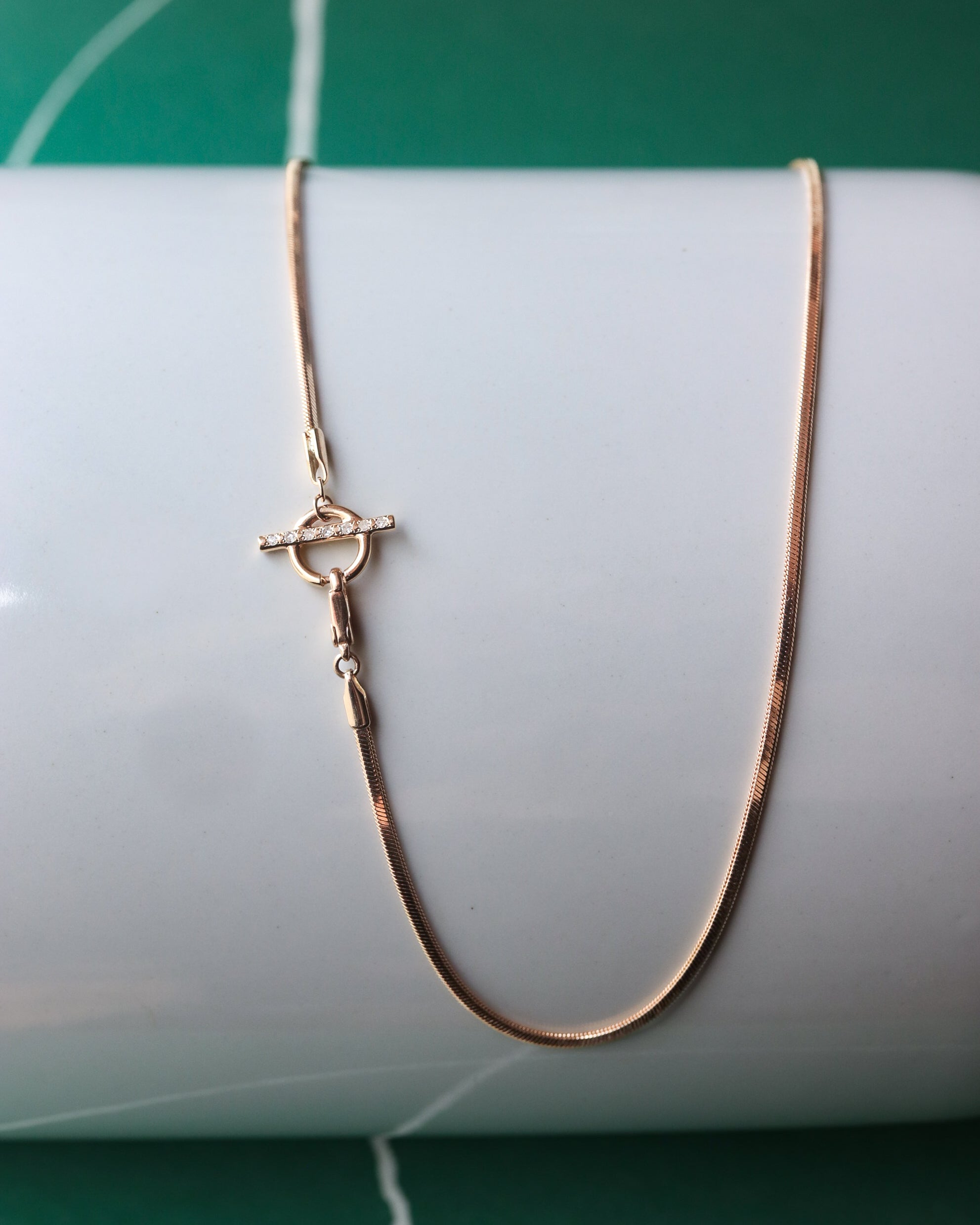 Mantel snake necklace