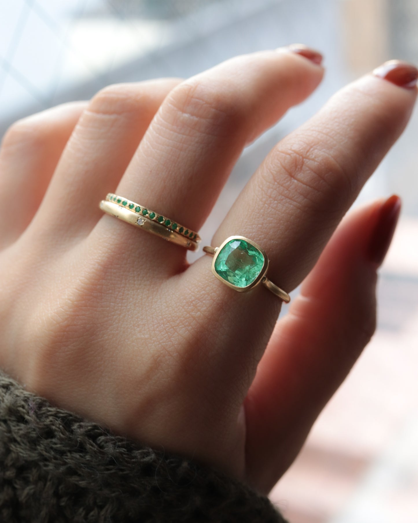 Collet Ring - Emerald -