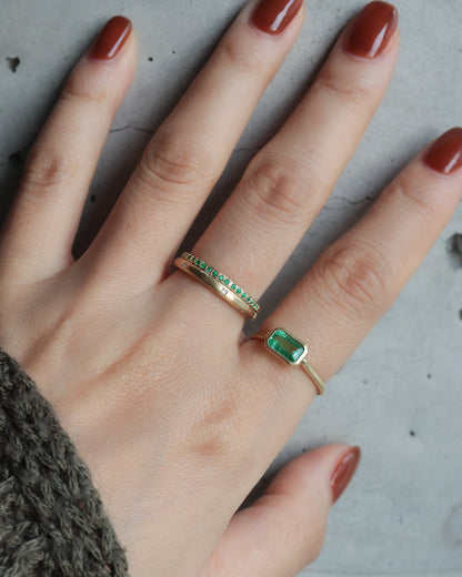 Collet Ring - Emerald -