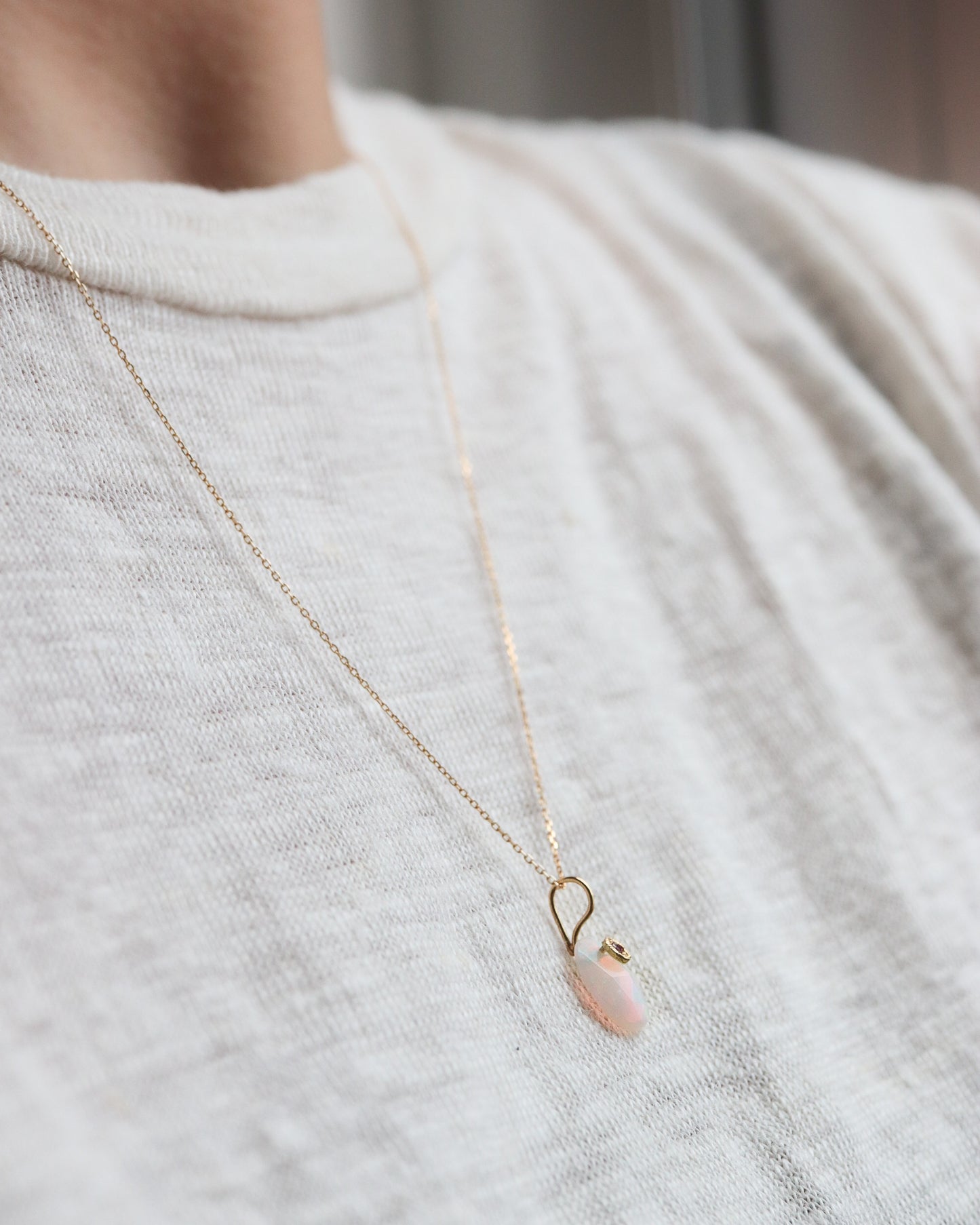 Flat Necklace - Opal -