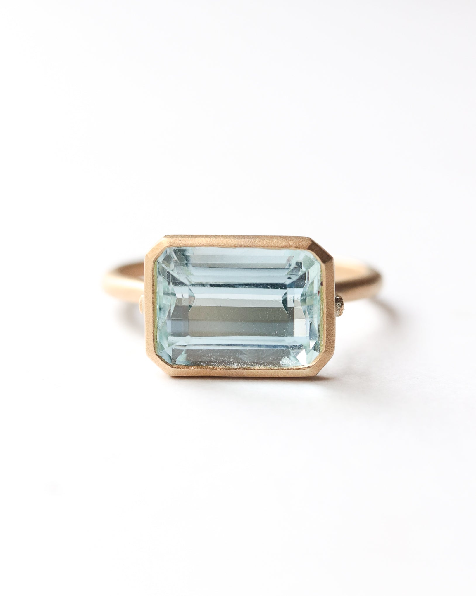 Collet Ring - Aquamarine -