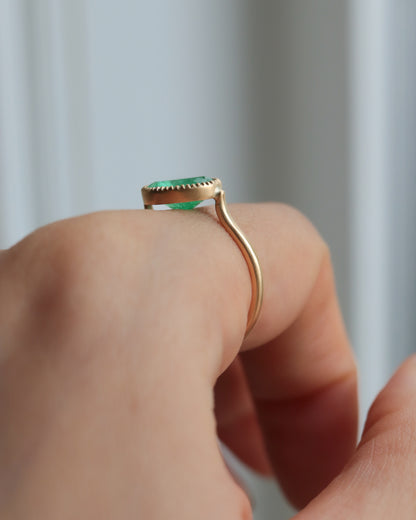 Milgrain Ring - Emerald -