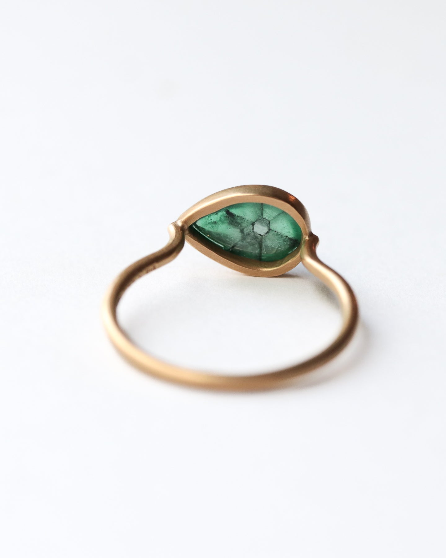 Collet Ring - Trapiche Emerald -