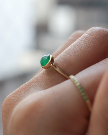 Collet Ring - Emerald (Bicolor)-