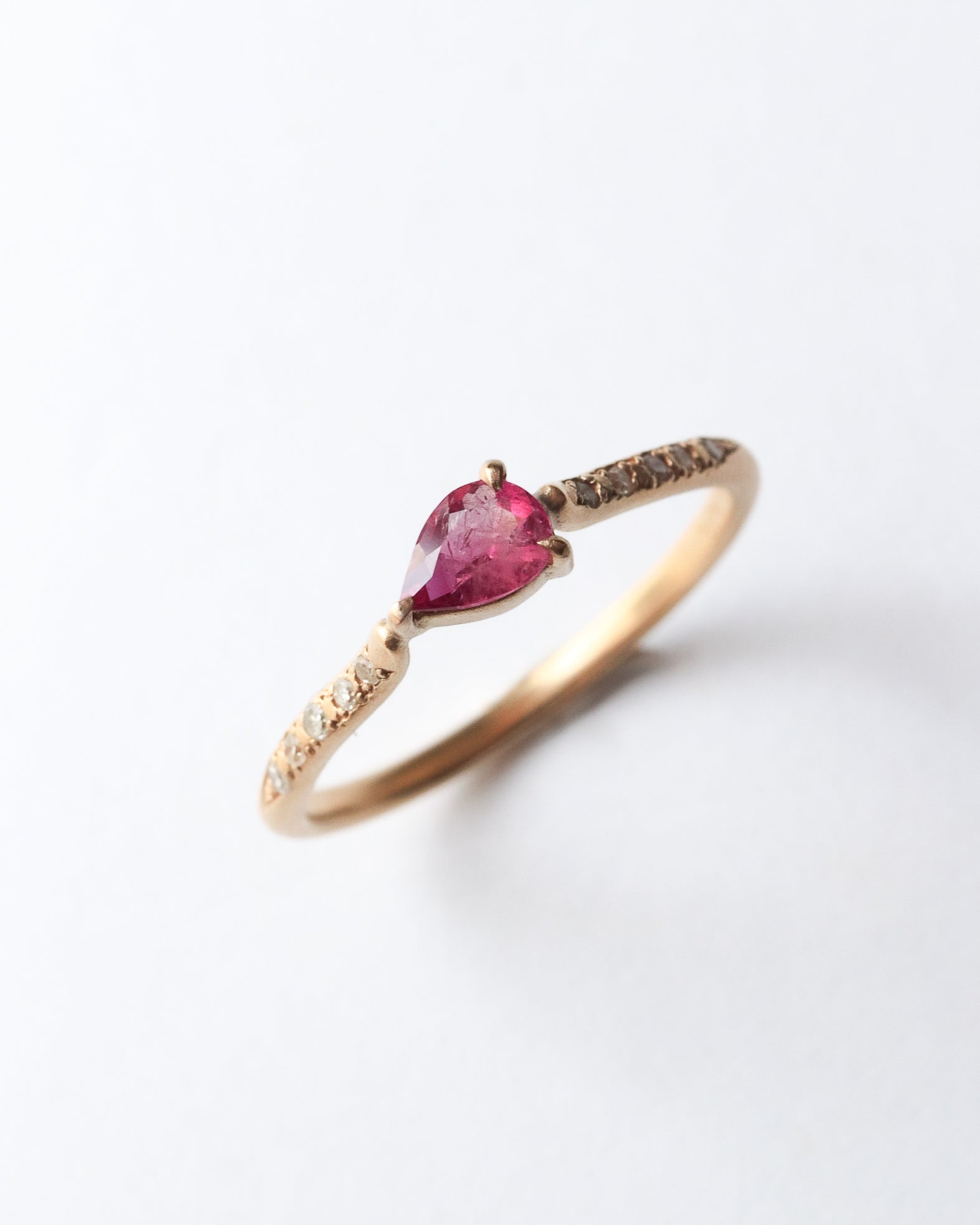 Prong Ring - Red Beryl -
