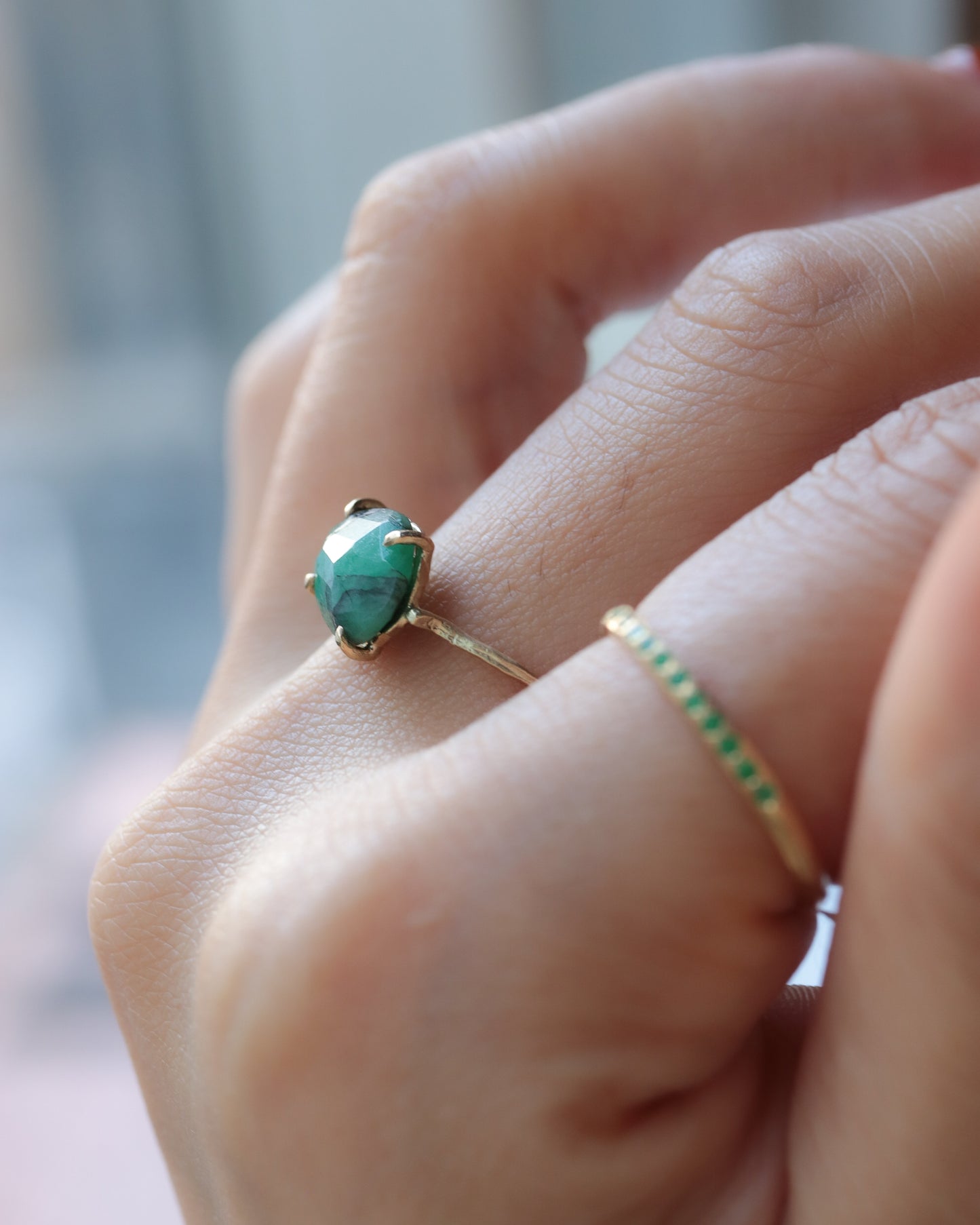 Flat Ring - Emerald -