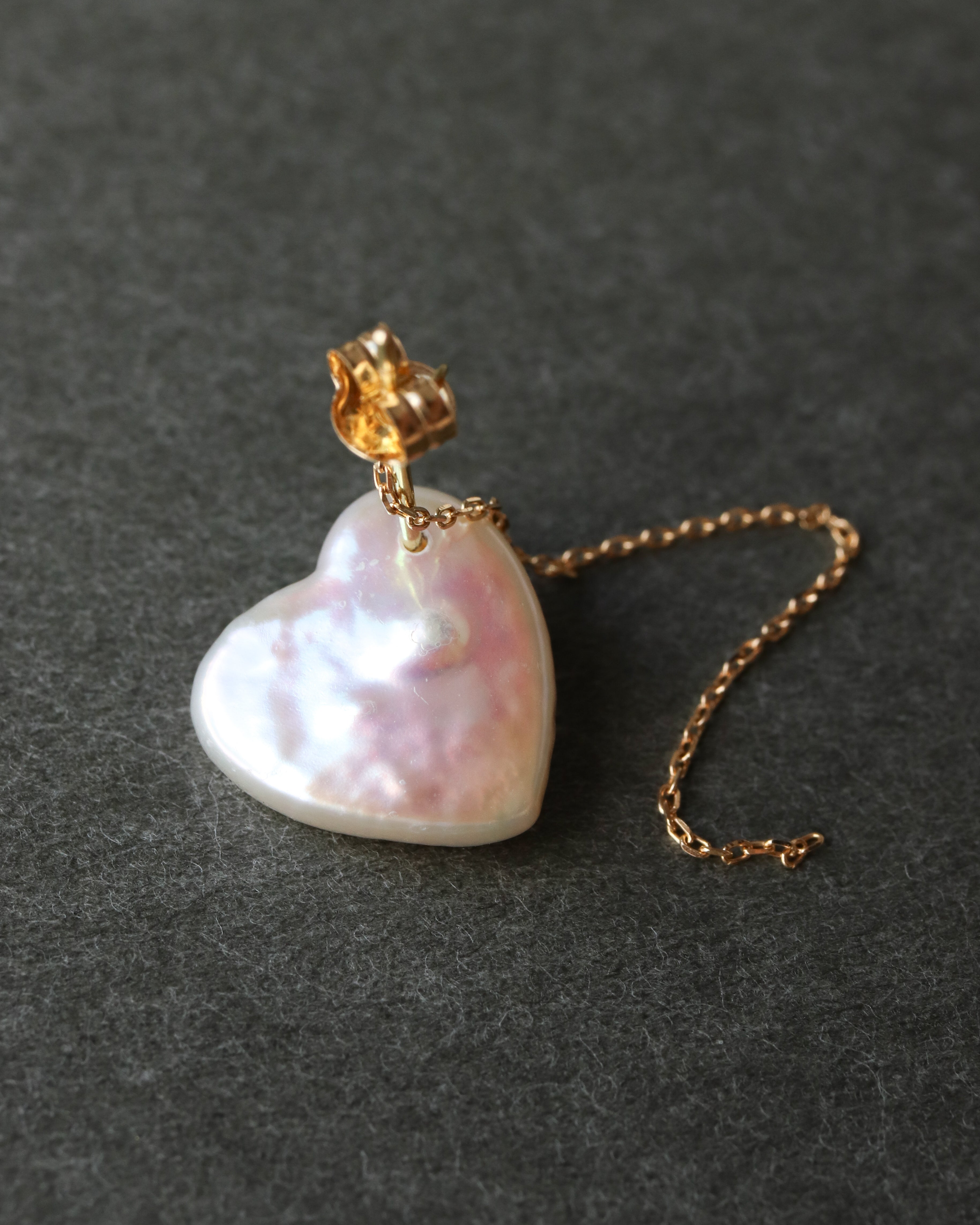 Flat Pierced Earring - Pearl -