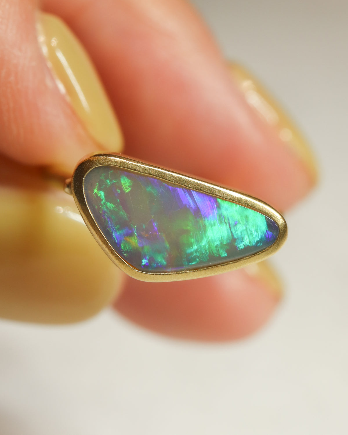 Collet Ring  - Crystal Black Opal -