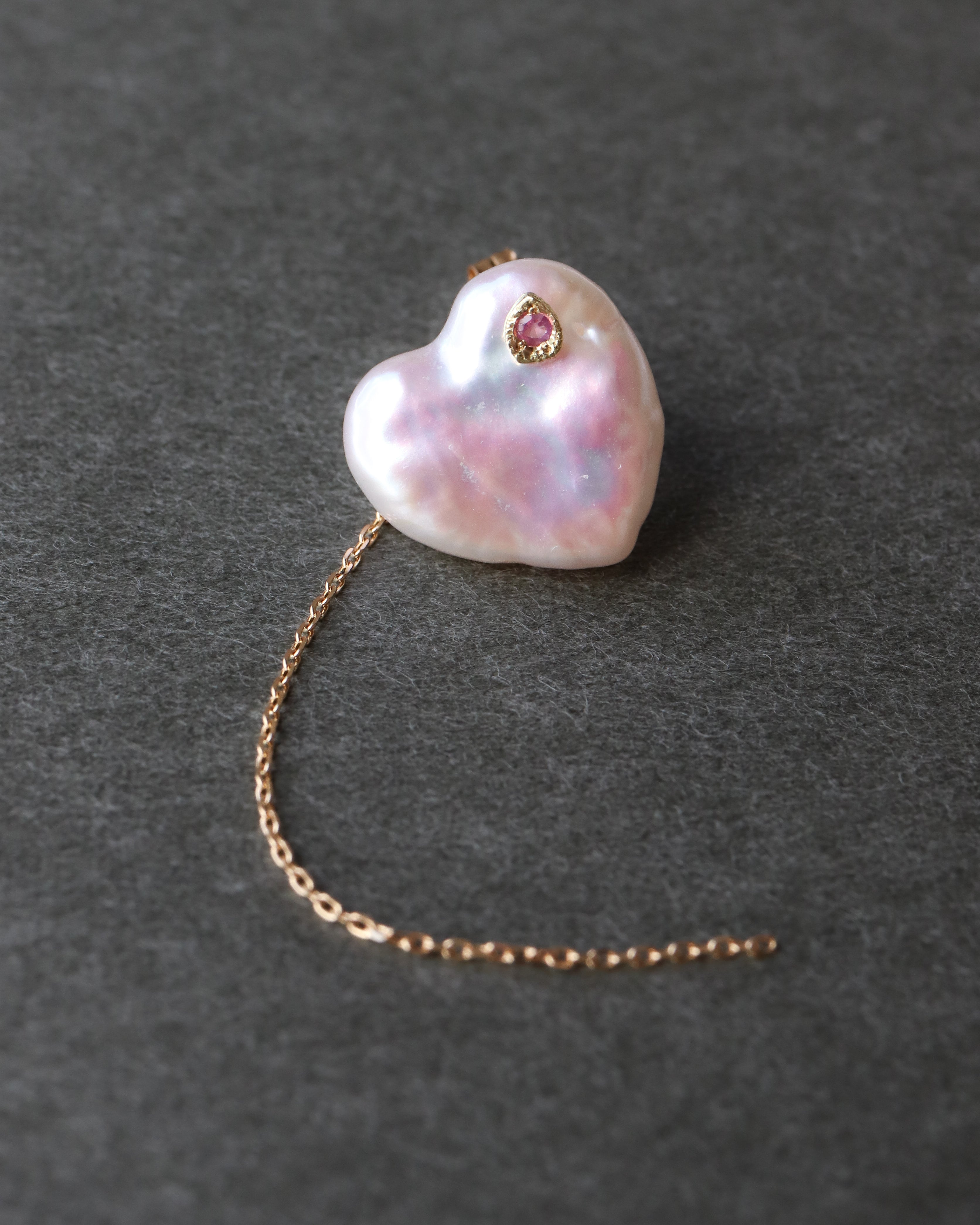 Flat Pierced Earring - Pearl -