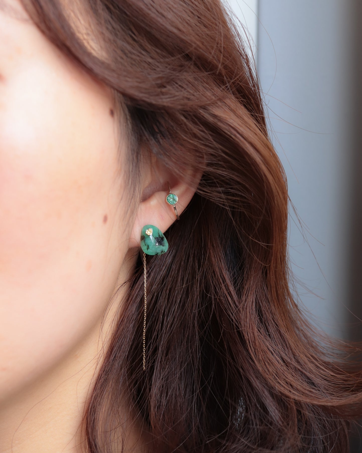 Flat Pierced Earring - Emerald -