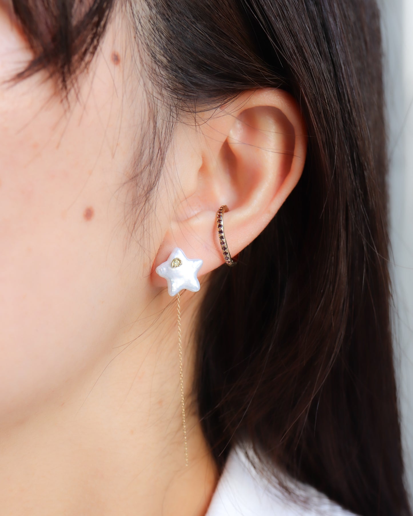 Flat Pierced Earring - Pearl / B -