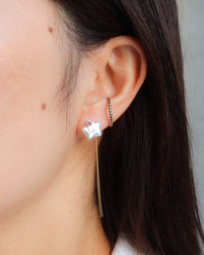 Flat Pierced Earring - Pearl / C -
