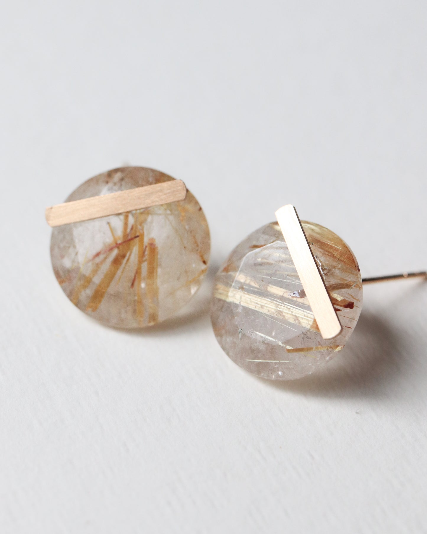 Bar Stone Pierced Earring - Golden Rutilated Quartz -