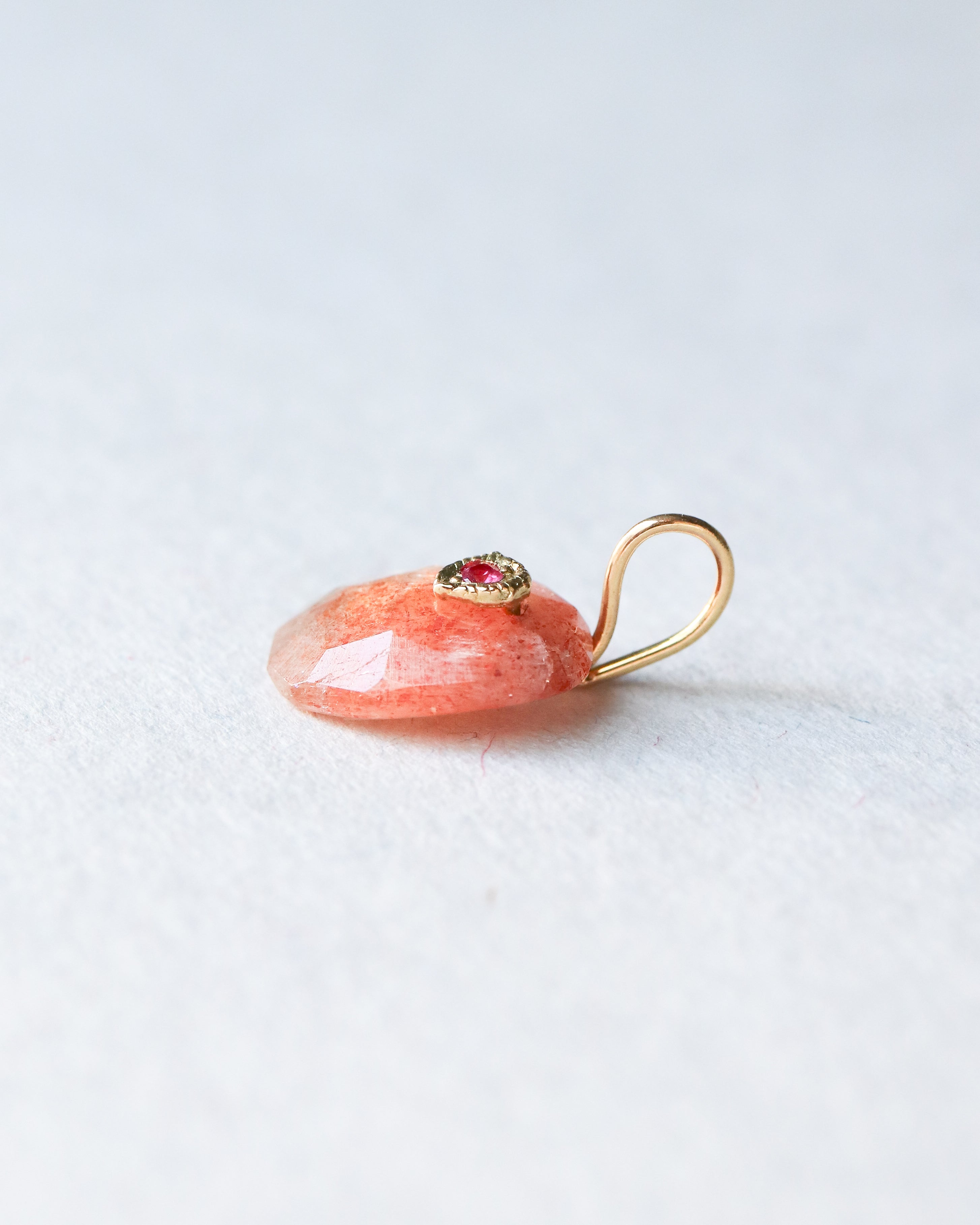 Flat Necklace - Sunstone -