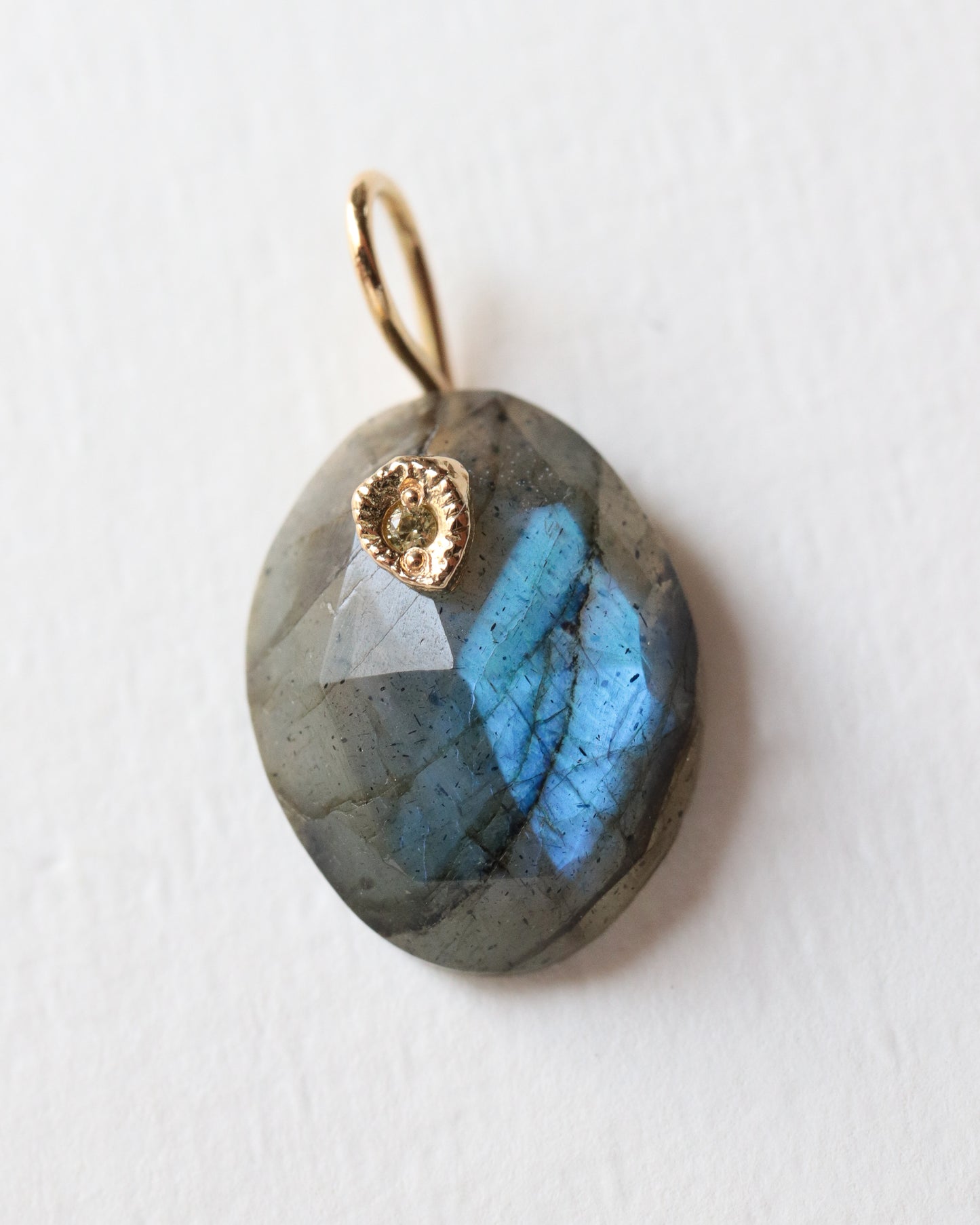 Flat Necklace - Labradorite -
