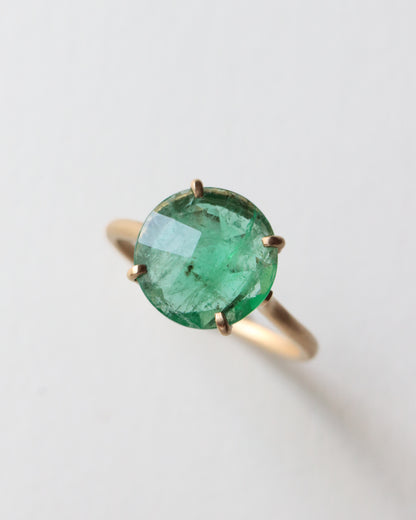 Prong Ring - Emerald -