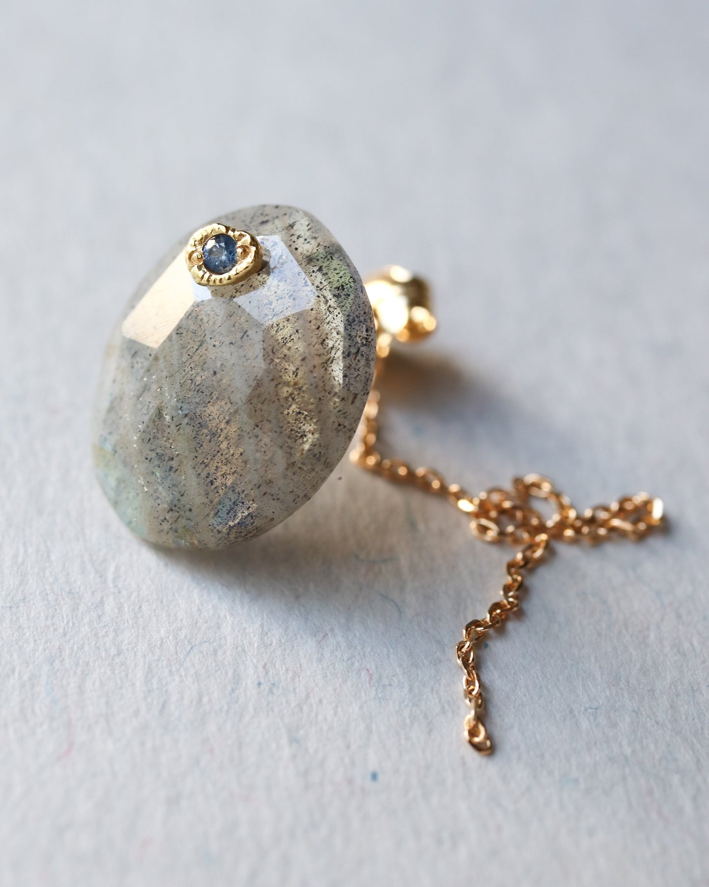 Flat Pierced Earring - Labradorite -