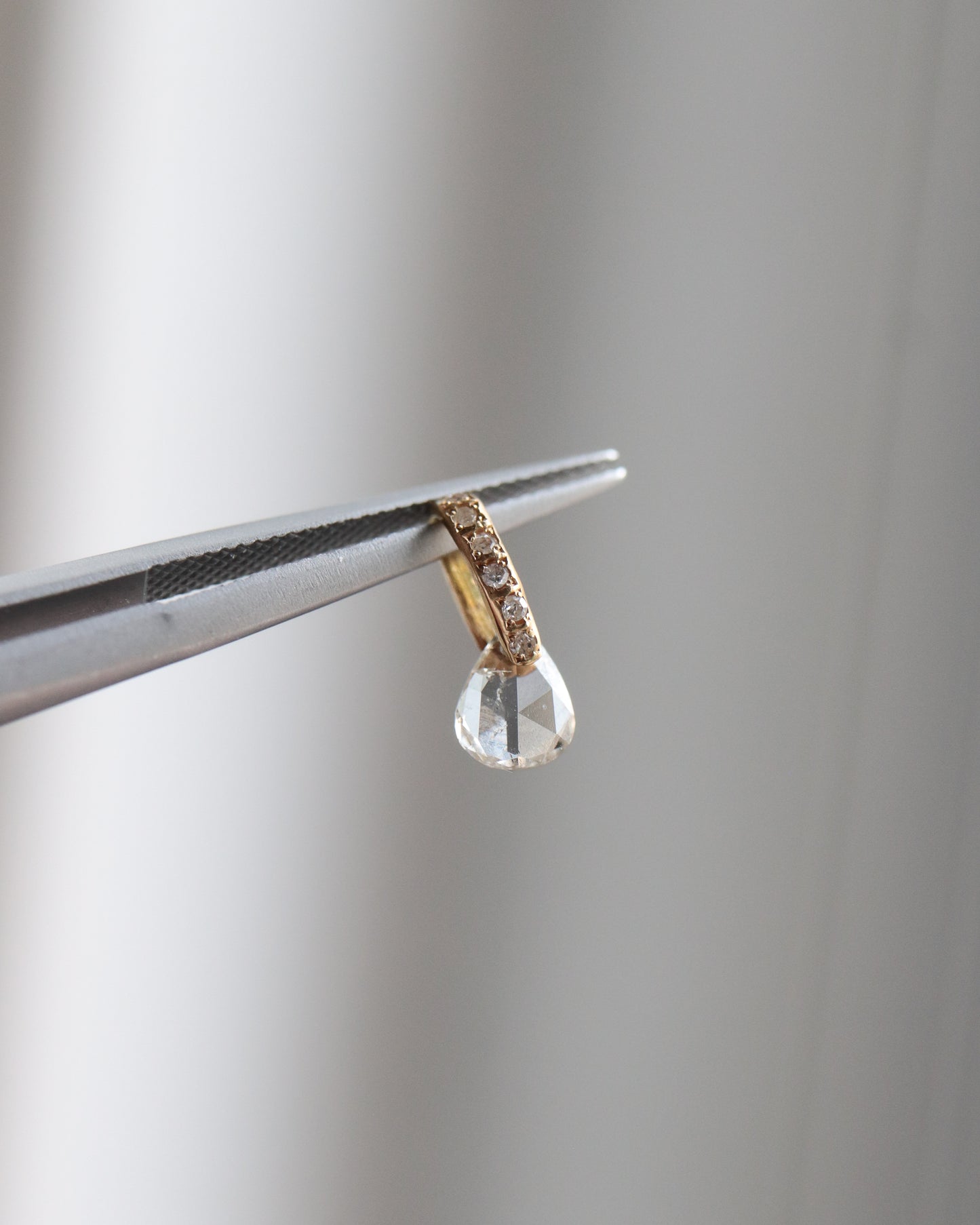 Hibiki Stone Necklace - Diamond -