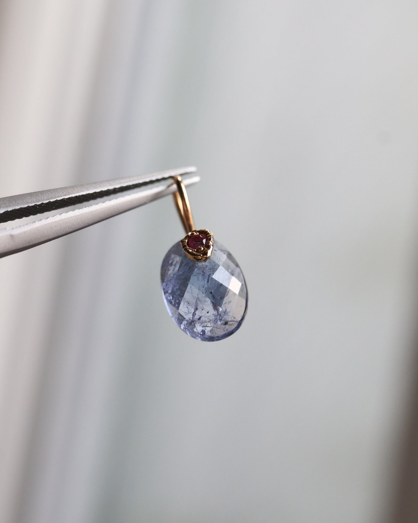 Flat Necklace - Tanzanite -