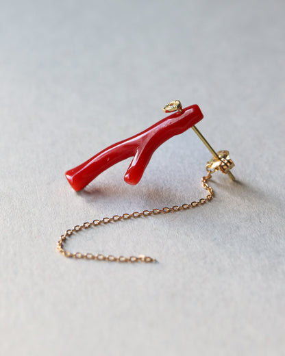 Flat Pierced Earring - Coral -