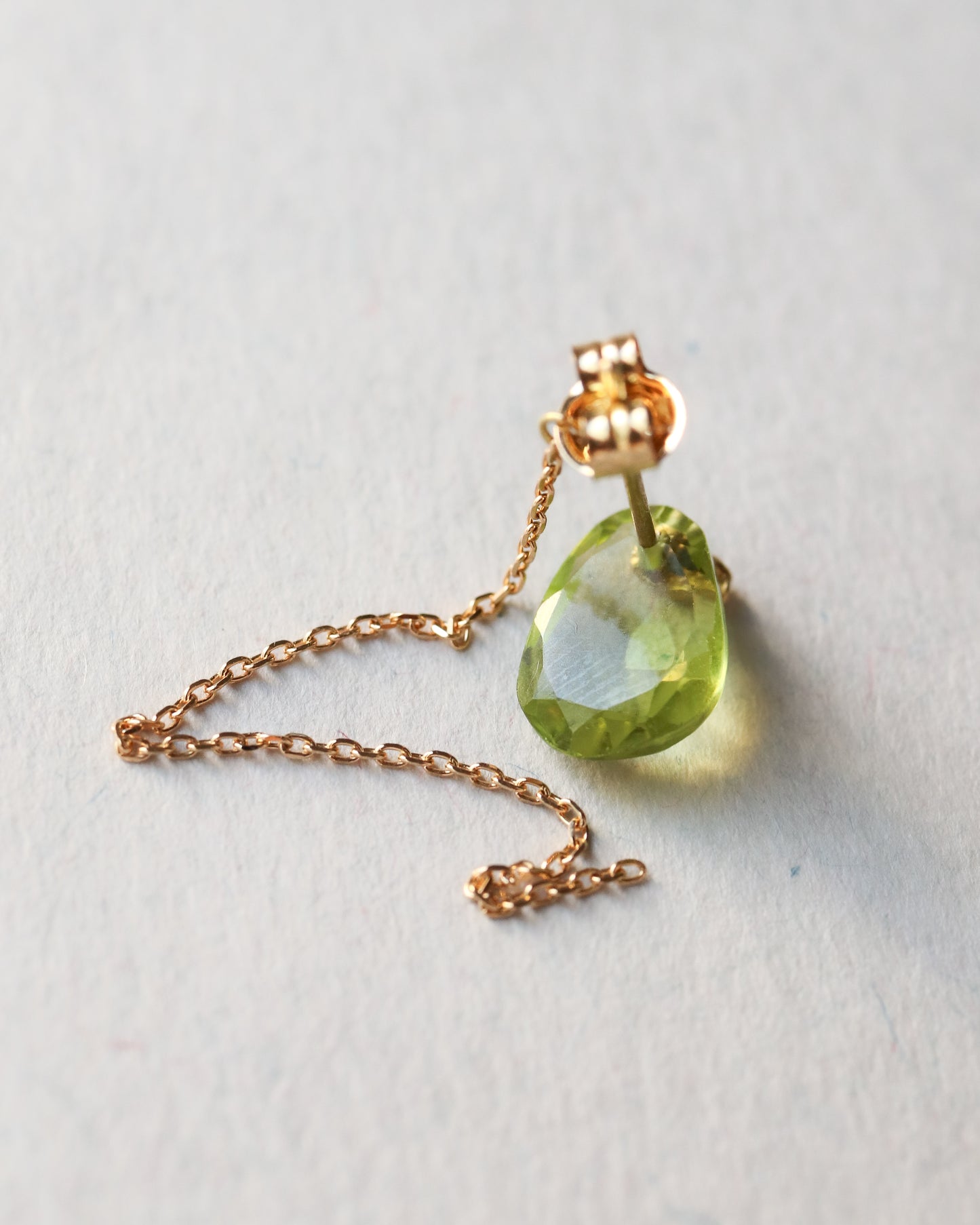 Flat Pierced Earring - Peridot -