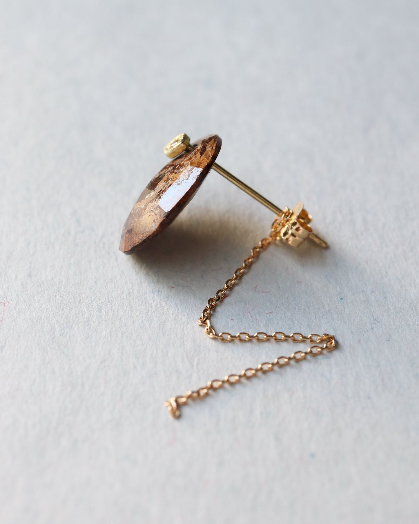 Flat Pierced Earring - Goldenoxideon -