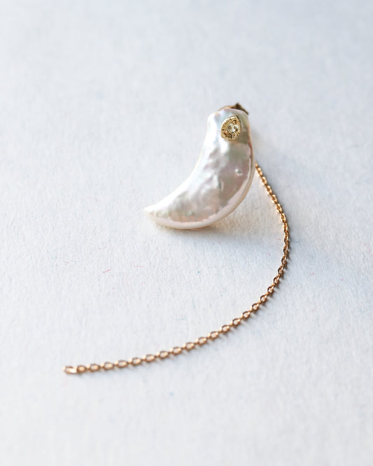 Flat Pierced Earring - Pearl -