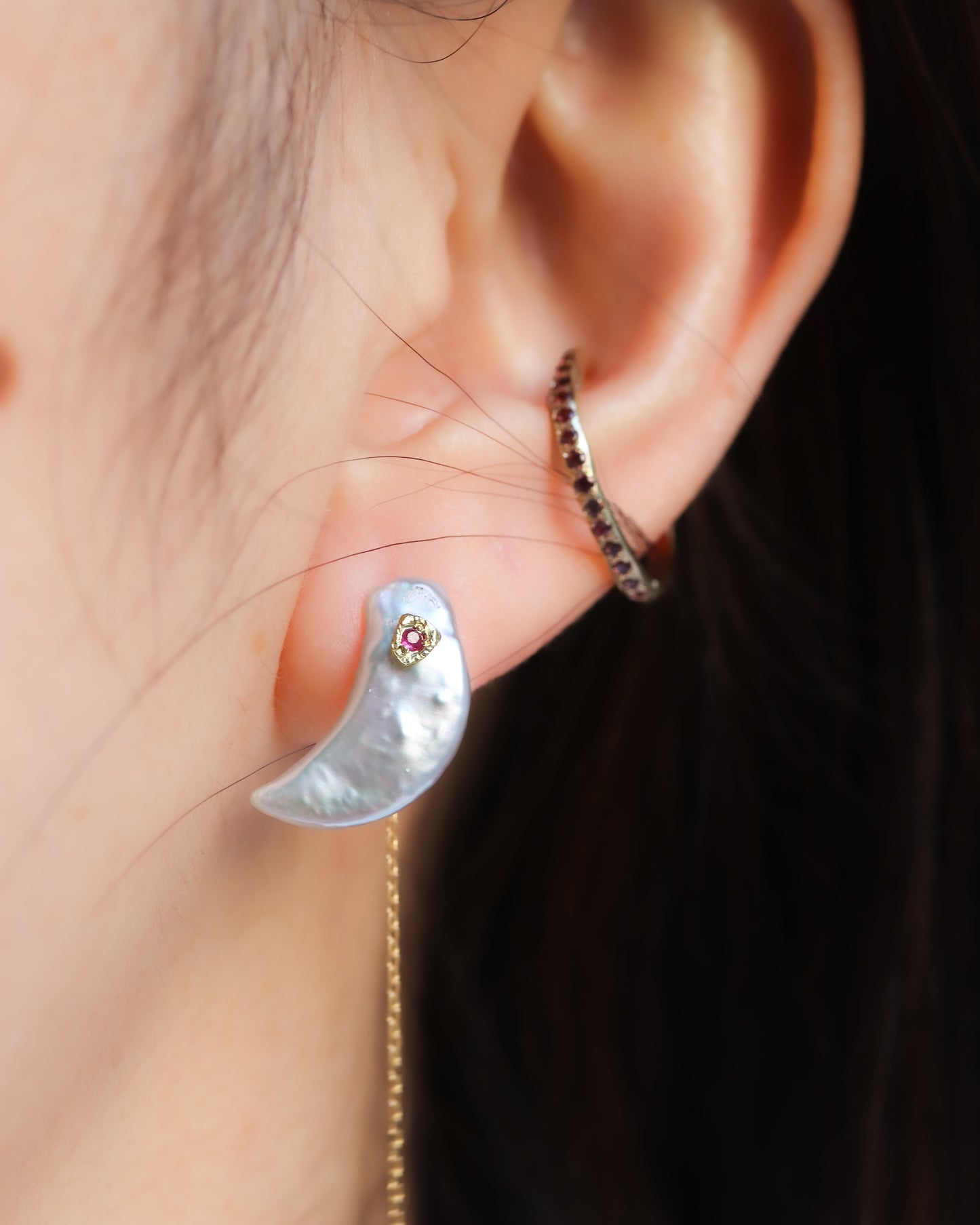 Flat Pierced Earring - Pearl -