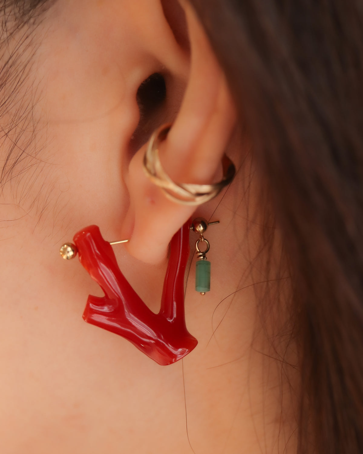 Rock Pierced Earring - Coral / Emerald -