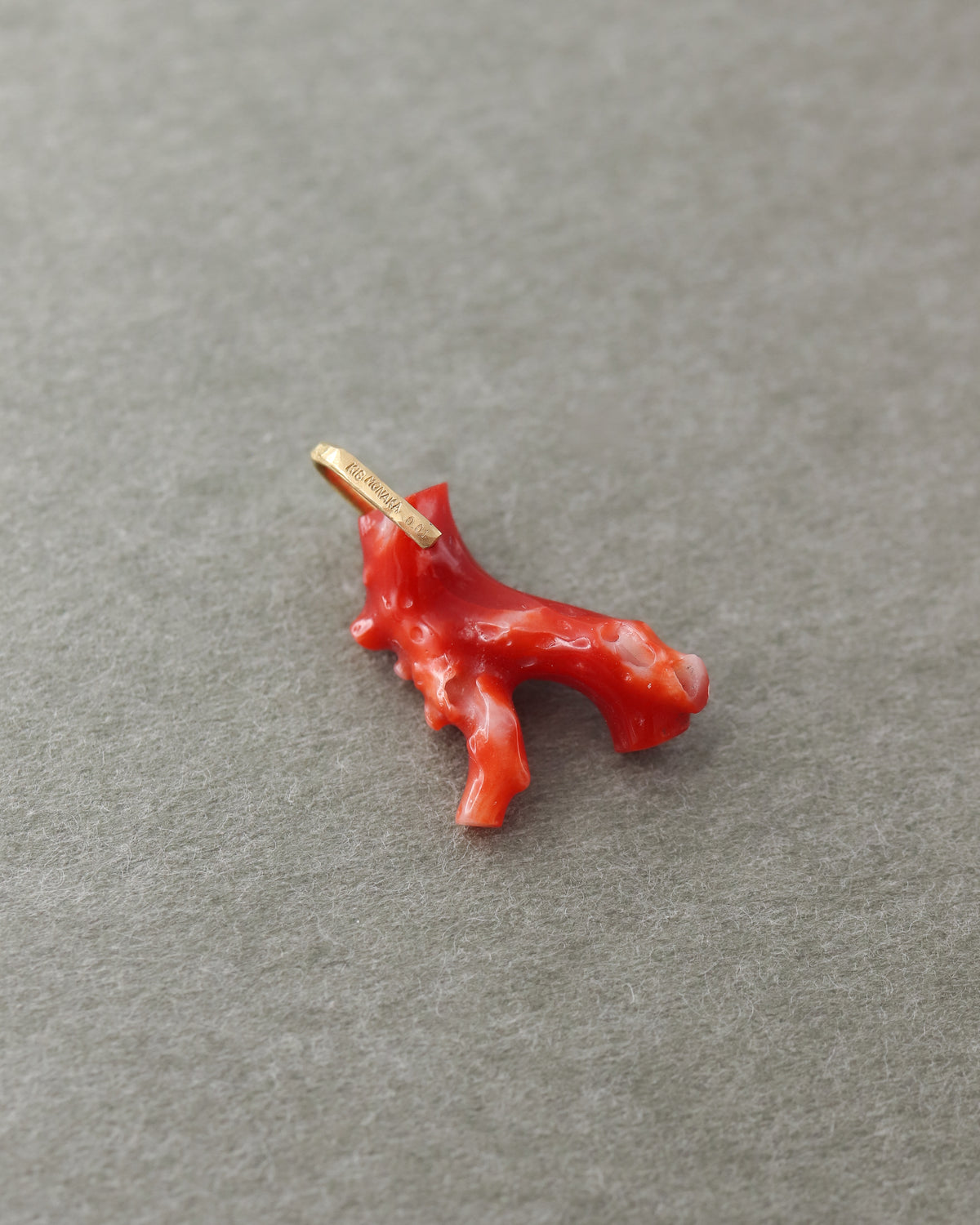 Hibiki Stone Necklace - Coral -
